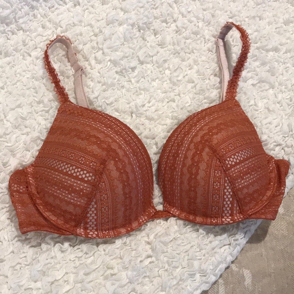 Victoria’s secret bra